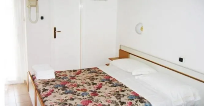 Hilde Bed And Breakfast Seaside Rimini Italy