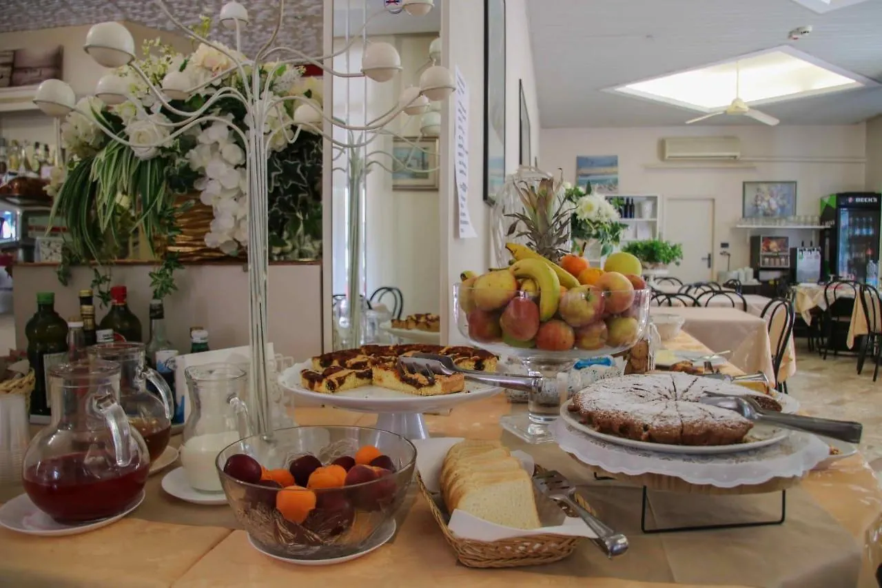 Hilde Bed And Breakfast Seaside Rimini Italy