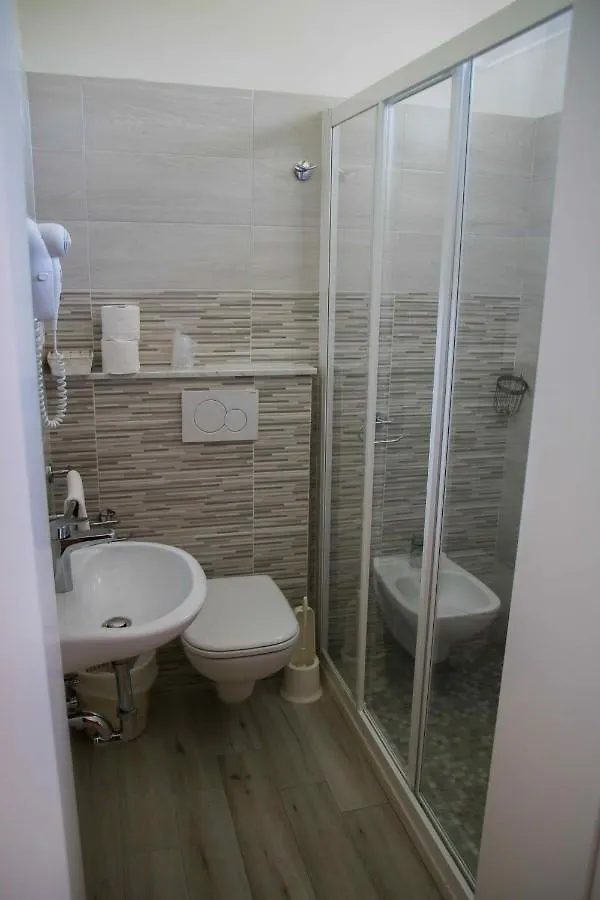 Hilde Bed And Breakfast Seaside Rimini 0*,  Italy